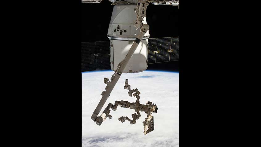 Dextre fixé au bout du Canadarm2