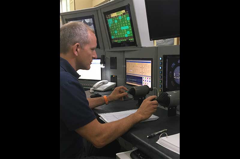 David Saint-Jacques training on the Soyuz spacecraft's manual override