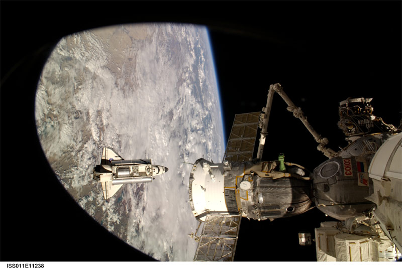 Space shuttle Discovery